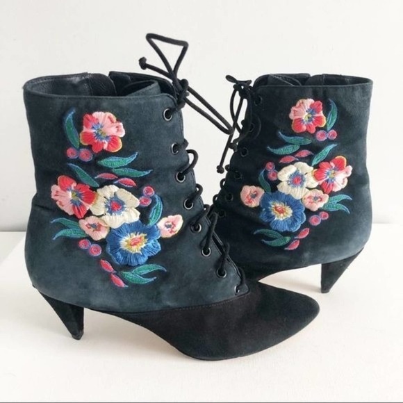 Tory Burch Cassidy Black and Blue Suede Floral Embroidered Lace Up Booties 8.5 - Picture 2 of 16
